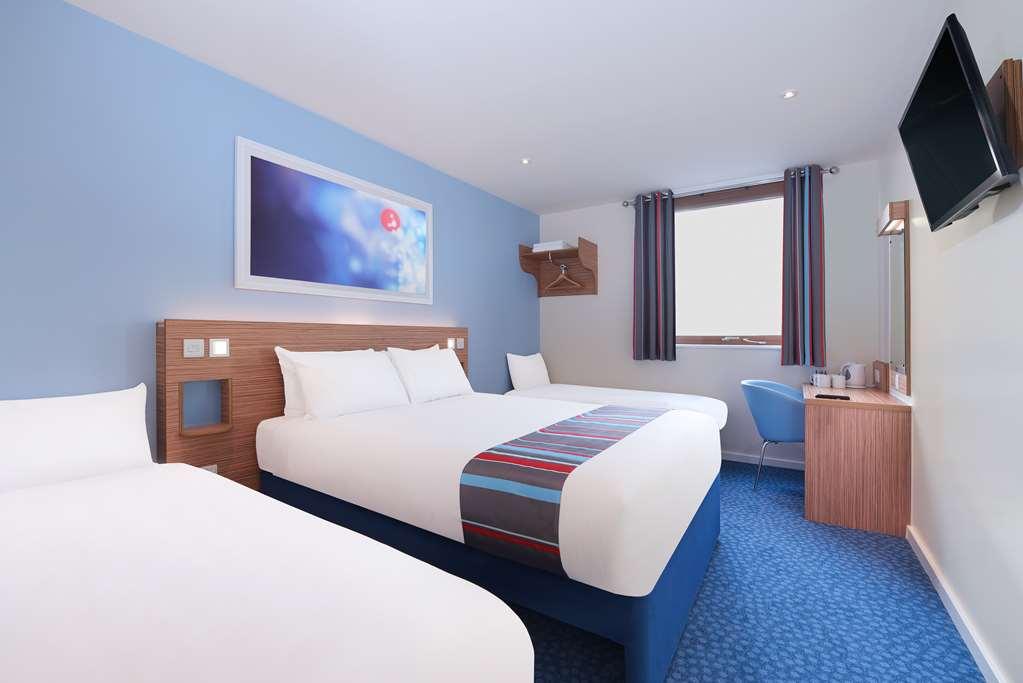 Travelodge Northwich Lostock Gralam Room photo