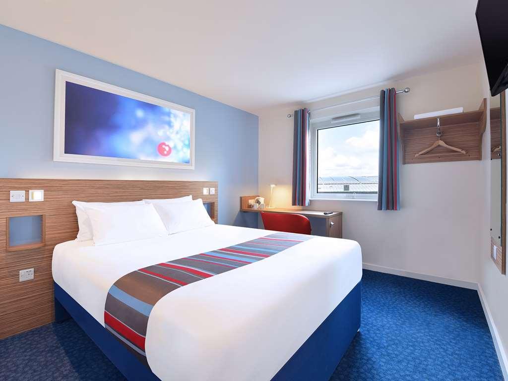 Travelodge Northwich Lostock Gralam Room photo